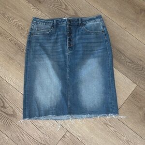 Mica Denim Button-Front Pencil Skirt. Size 30. Like new condition. Classic cool!